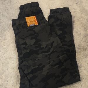 Weatherproof Men's Black Camouflage Cargo Pants